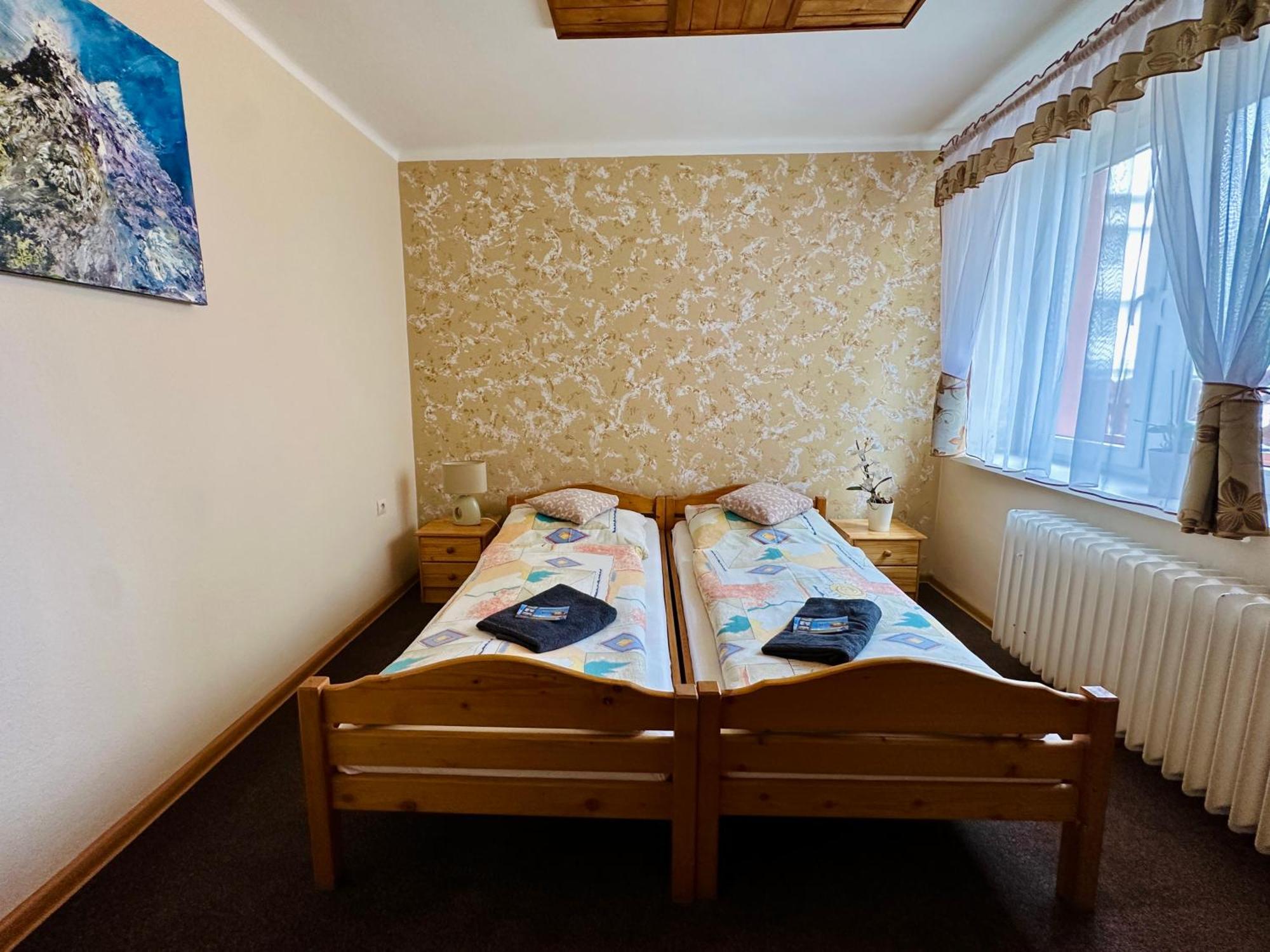 Privat Horec Maly Slavkov エクステリア 写真